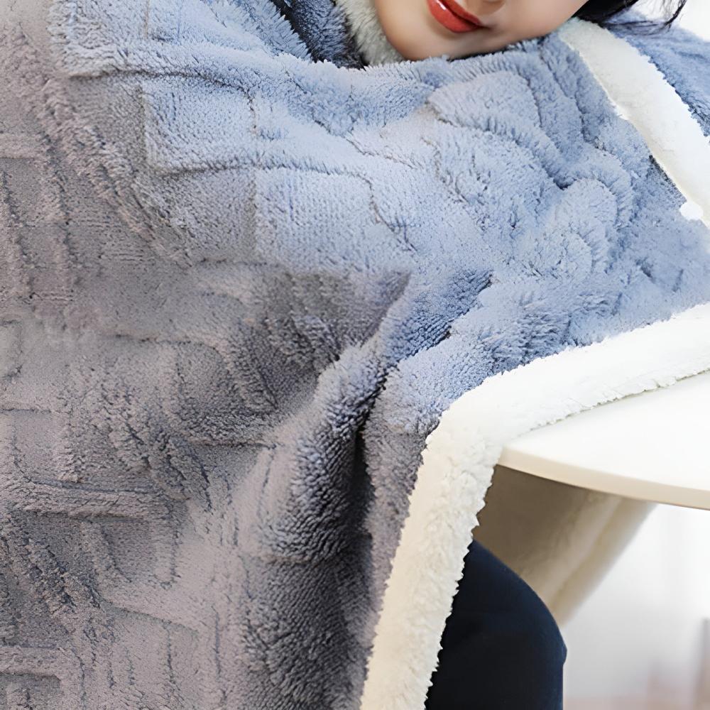 Lisslune | Fluffy Comfort Cloak Blanket