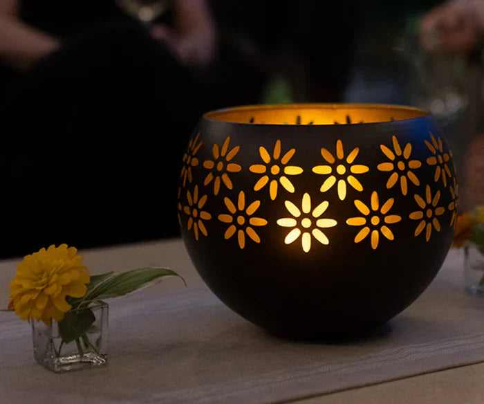 Lisslune | Flower Pattern Candle Lamp – Decorative LED Table Lamp for Stylish Lighting