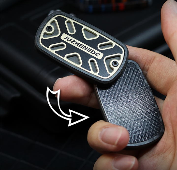 Lisslune | Matrix EDC Carbon Fiber Push Card Decompression Toy