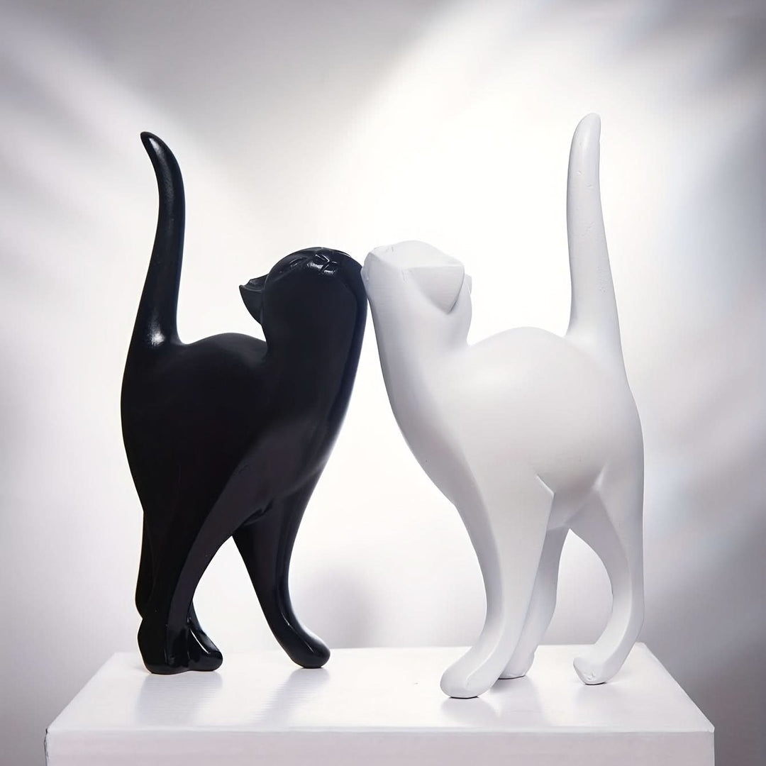 Lisslune | Modern Resin Cat Figurine – Nordic Style Decor