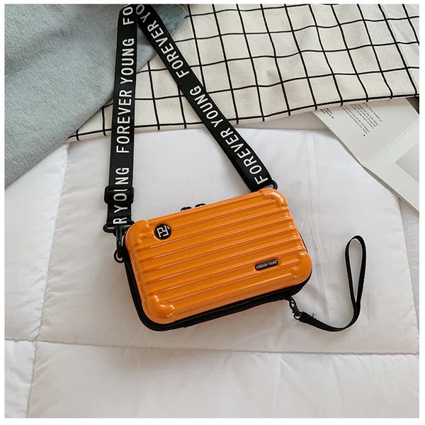 Lisslune | The stylish mini suitcase bag for all-day use
