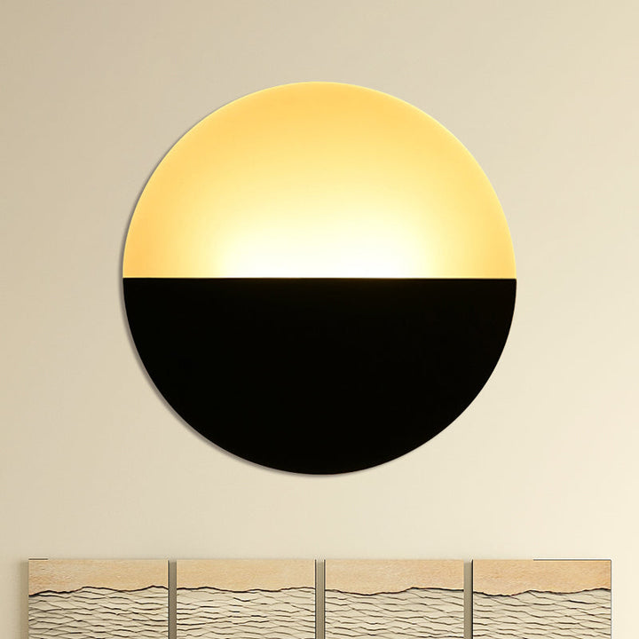 Lisslune | Simplicity Round Acrylic Wall Lamp LED Single Light Wall Lighting Fixture in White/Black