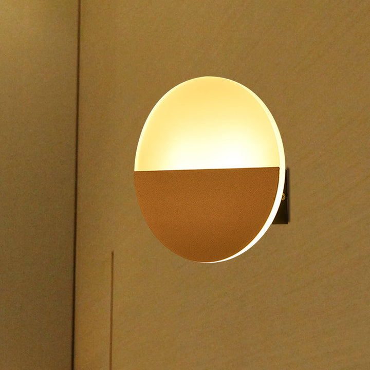 Lisslune | Simplicity Round Acrylic Wall Lamp LED Single Light Wall Lighting Fixture in White/Black