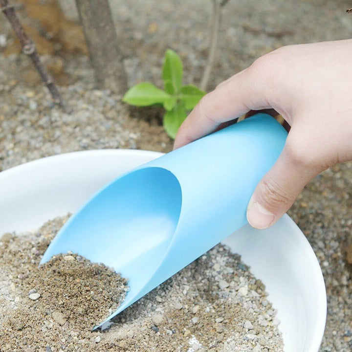Lisslune | Plastic Plant Spade – Practical Tool for Transplanting and Fertilizing Plants