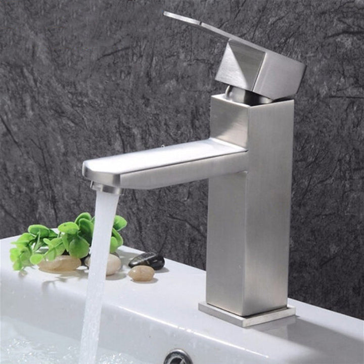 Lisslune | Contemporary Style Faucets Single Handle Sink Bathroom Faucet