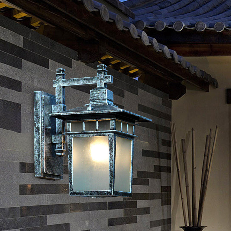 Skørter | Aluminum Aged Silver Wall Lamp Pavilion 1-Light Rustic Wall Mount Lamp with Translucent Glass Shade