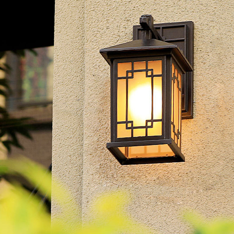 Skørter | Cuboid Metallic Wall Lighting Land 1 Lamp Outdoor Wall Light Sconces in Black with Yellow Glass Shade