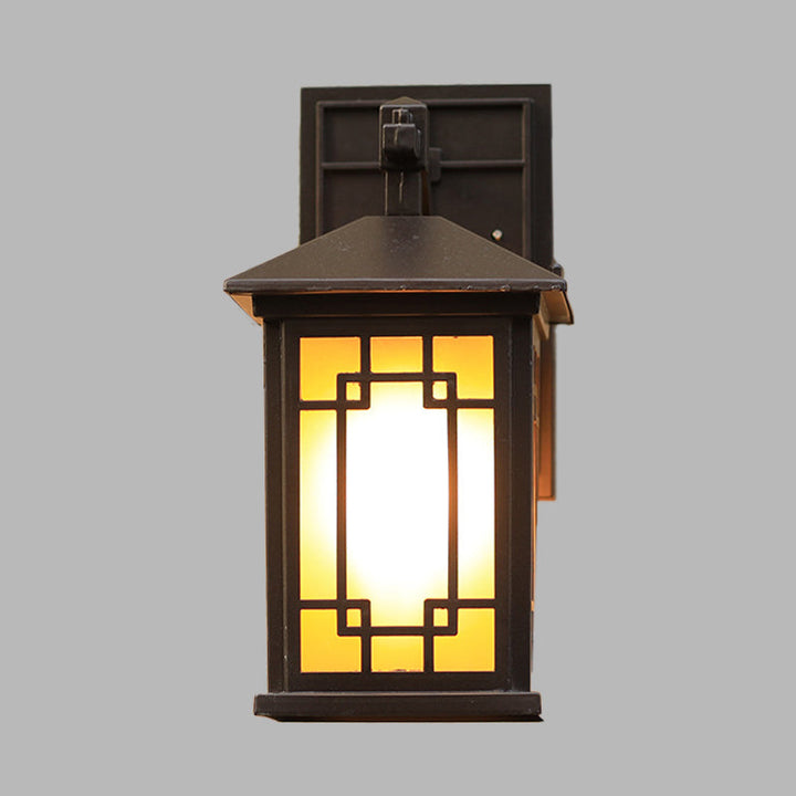 Skørter | Cuboid Metallic Wall Lighting Land 1 Lamp Outdoor Wall Light Sconces in Black with Yellow Glass Shade