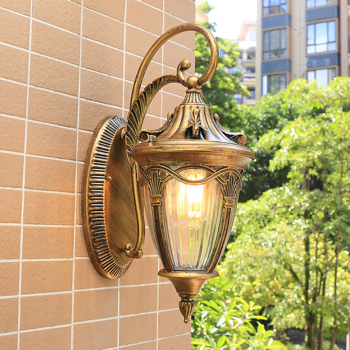Skørter | Brass/black pinecone wall lamp farmhouse clear ribbed glass 1 bulb outdoor wall light