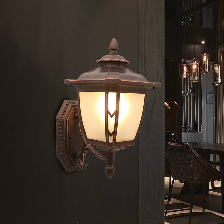 Skørter | Coffee 1-Light Wall Mounted Lamp Fixture Lodges Matte Glass Pine Cone Wall Sconce Lighting for Outdoors