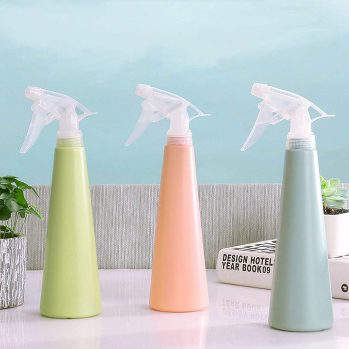 Lisslune | Plant spray bottle in modern design for precise plant watering