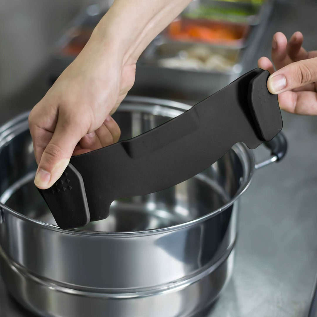 Lisslune | ClipOn - Silicone sieve for pots and pans