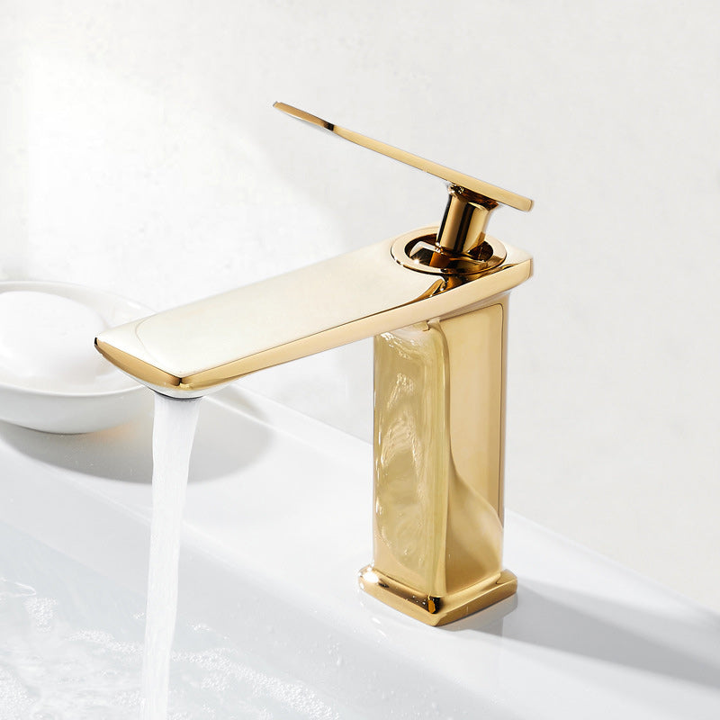 Lisslune | Single Hole Bathroom Faucet 6.69" H Modern Luxury Sink Faucet
