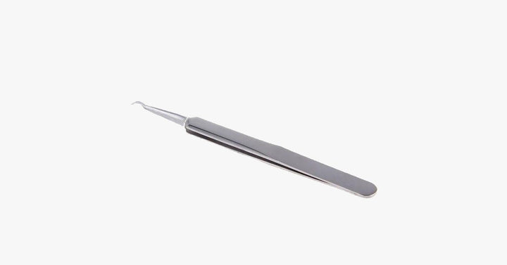 Lisslune | Safe use of blackhead remover tweezers - Provides precise grip on the blackheads without damaging the skin