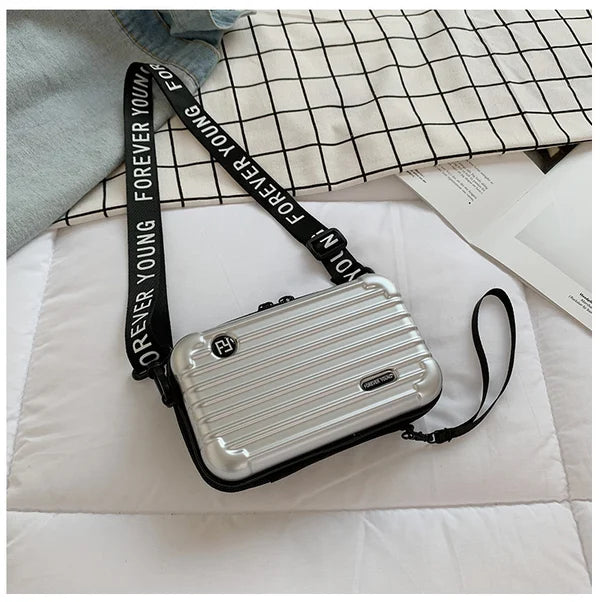 Lisslune | The stylish mini suitcase bag for all-day use