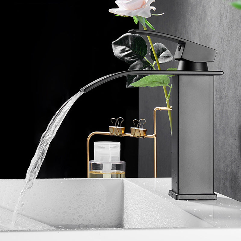 Lisslune | Vessel Sink Faucets Single Lever Mixer Modern Faucets for the Bathroom
