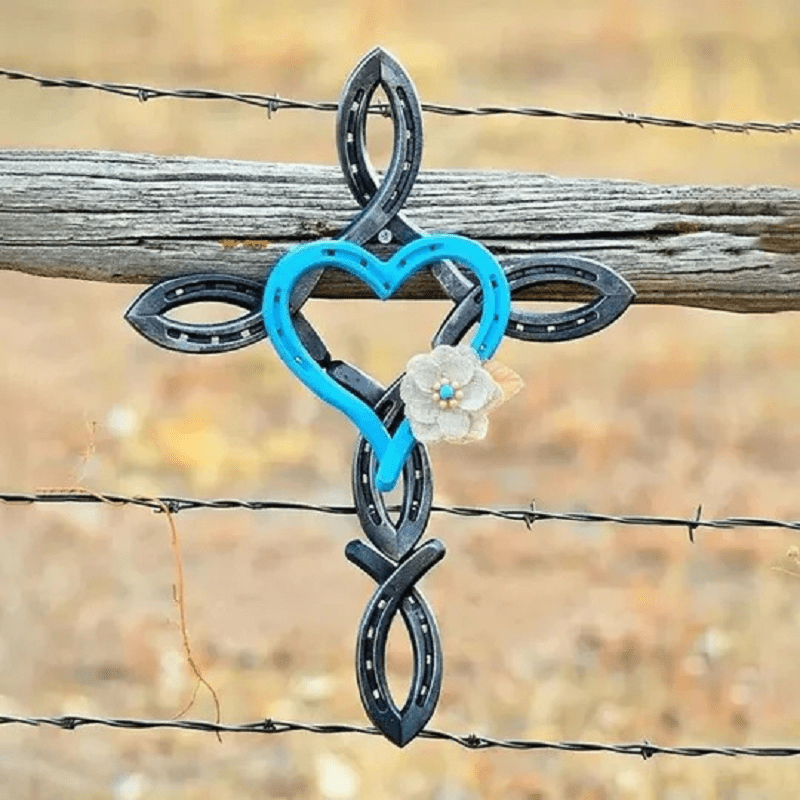 Lisslune | Natural Horseshoe Cross with Heart