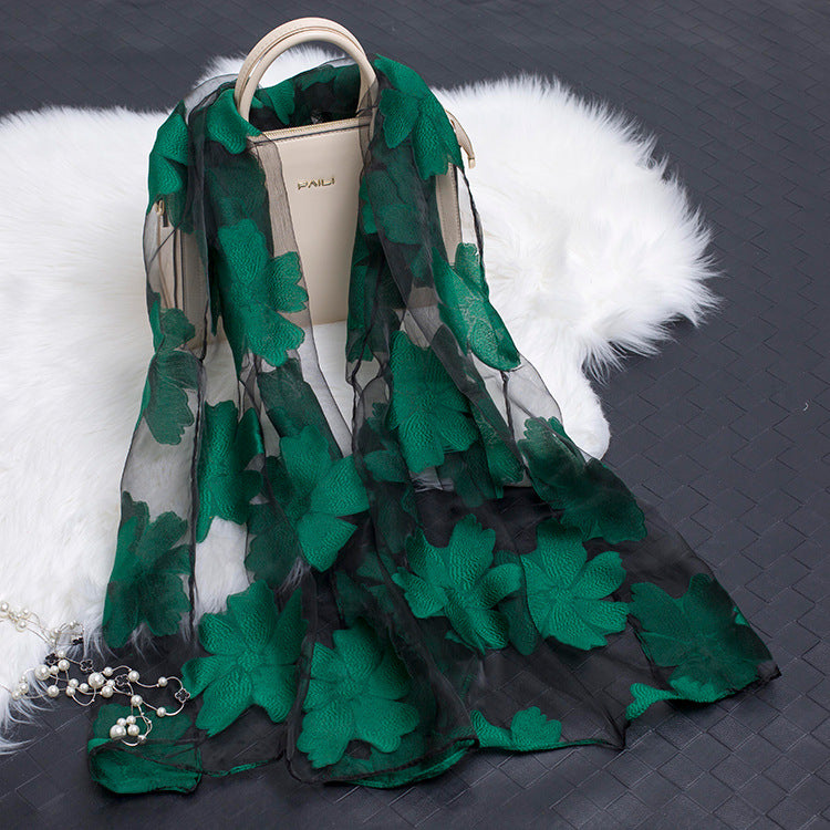Lisslune | Silk scarf with cut flowers hollow motif
