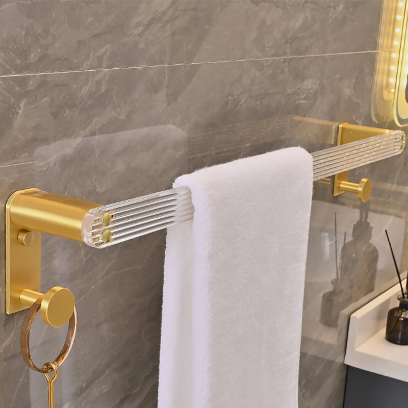 Lisslune | Metal and Acrylic Bathroom Accessories as a Single Piece or in a Set in Gold
