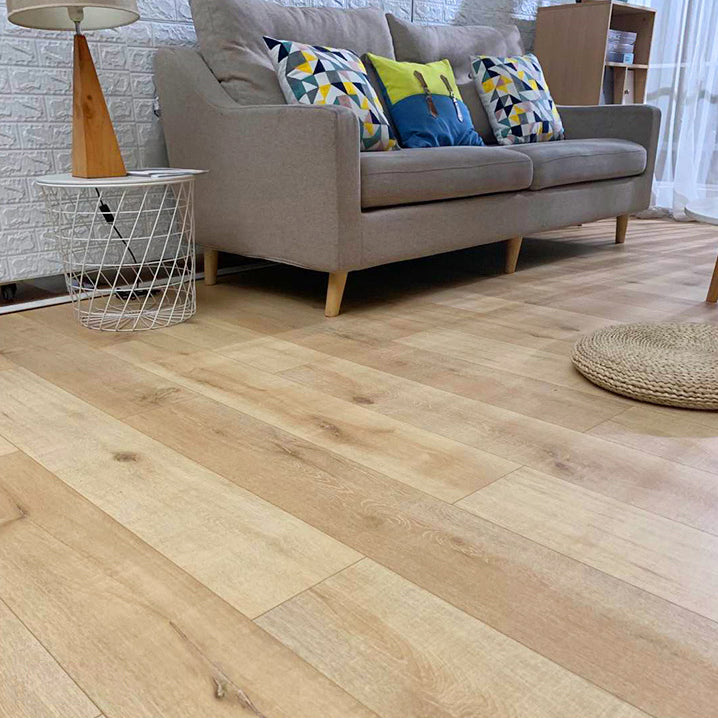 Lisslune | Contemporary Laminate Flooring Light Color Wood Laminate Flooring
