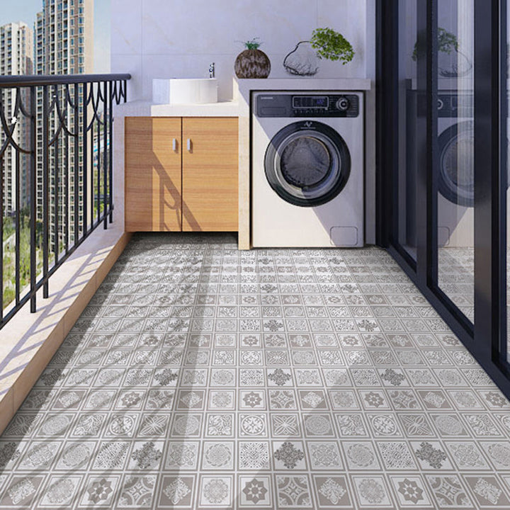 Lisslune | 24" x 118" x 6mm Vinyl flooring for living spaces Peel and Stick PVC floor