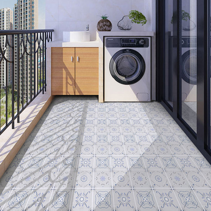 Lisslune | 24" x 118" x 6mm Vinyl flooring for living spaces Peel and Stick PVC floor