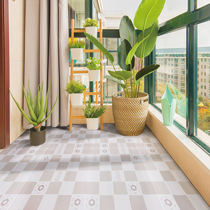 Lisslune | 24" x 118" x 6mm Vinyl flooring for living spaces Peel and Stick PVC floor