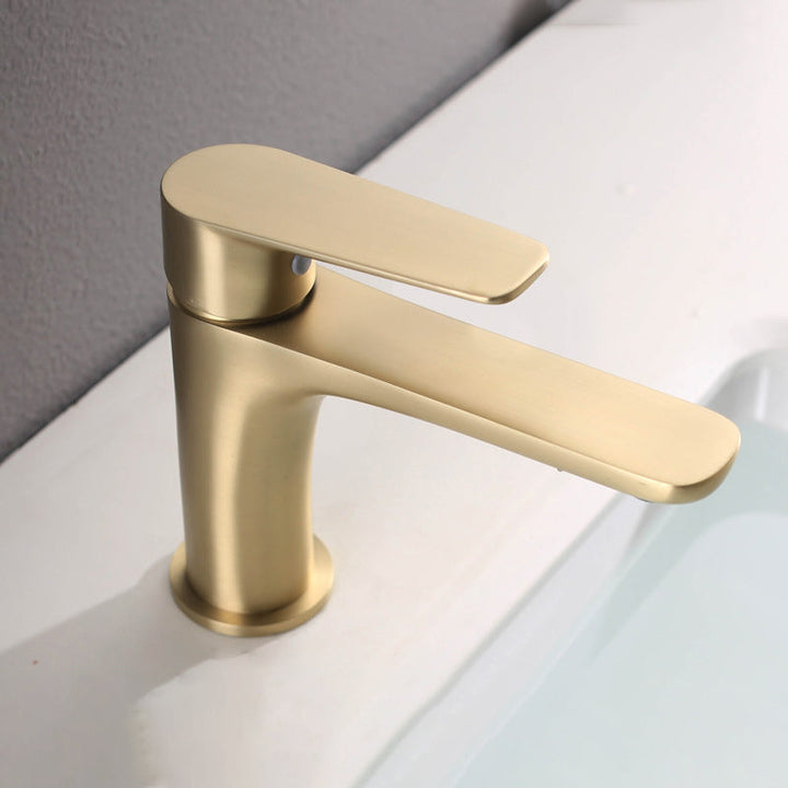 Lisslune | Light Luxury Sink Faucet with Lever Handle Single Hole Bathroom Faucet