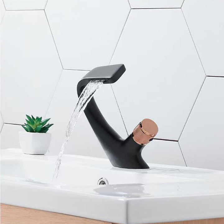 Lisslune | Modern center connection faucets single lever faucets with waterfall spout