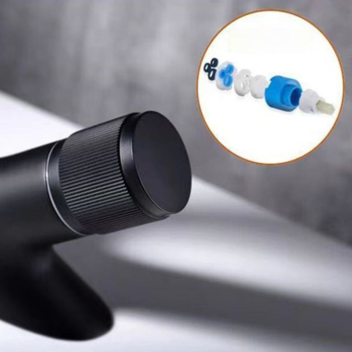 Lisslune | Modern center connection faucets single lever faucets with waterfall spout