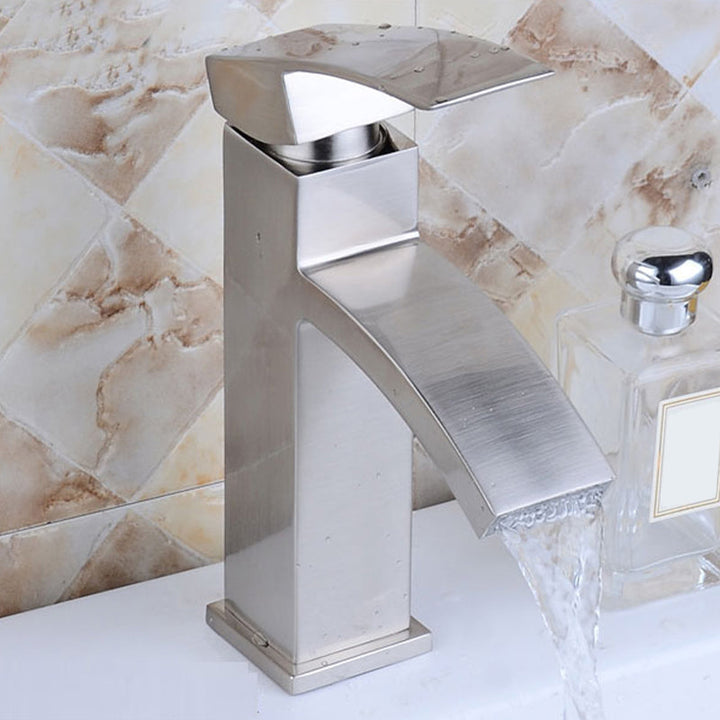 Lisslune | Cubic Chrome Bathroom Faucet Low Arc Single Lever Basin Faucet