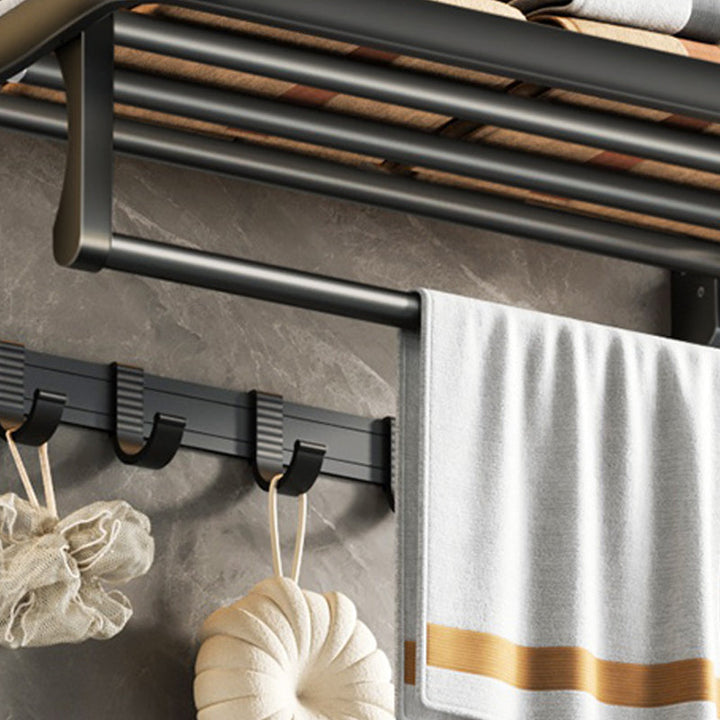 Lisslune | Contemporary bathroom accessory set with black surface and bath shelf/towel bar