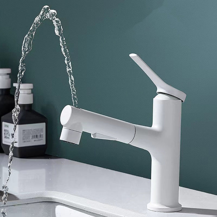 Lisslune | Round contemporary bathroom fixture with lever handle and single hole installation