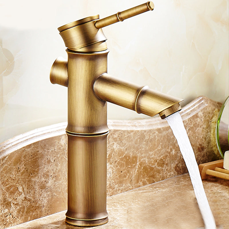 Lisslune | Country House Style Single Hole Sink Faucet with a Lever Handle