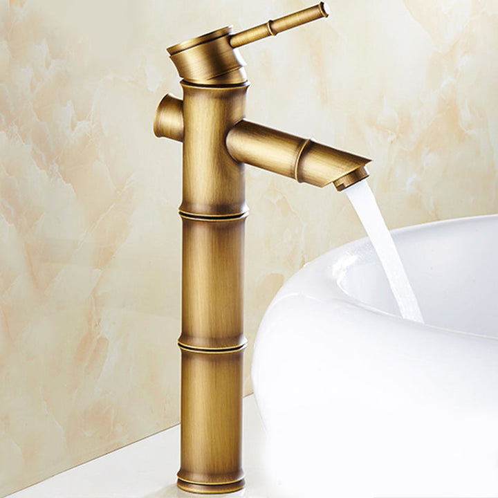 Lisslune | Country House Style Single Hole Sink Faucet with a Lever Handle