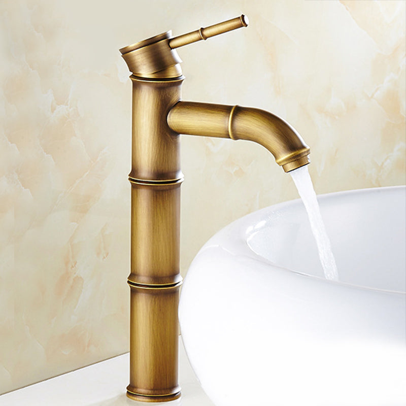 Lisslune | Country House Style Single Hole Sink Faucet with a Lever Handle