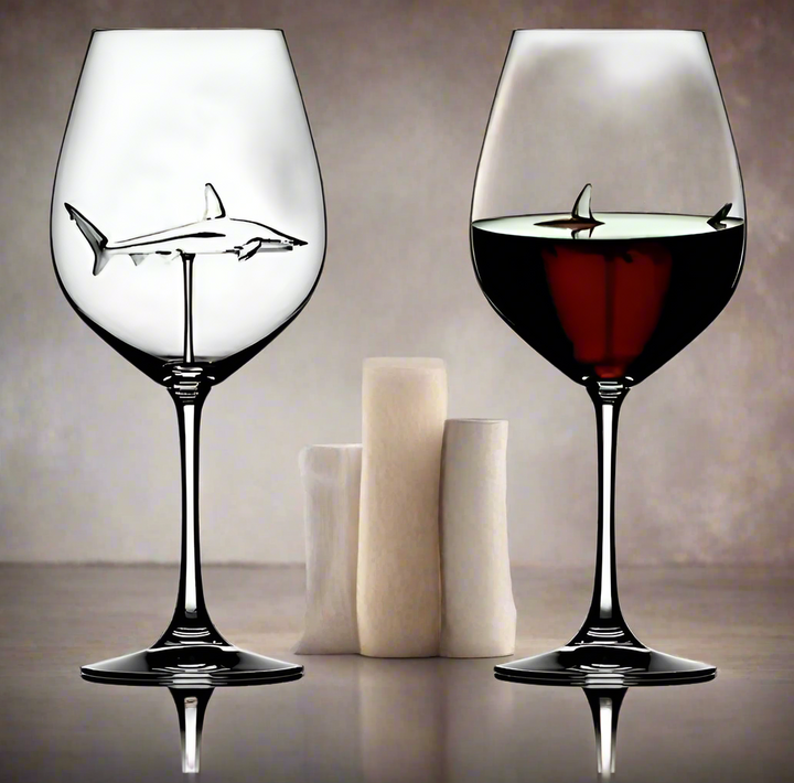Lisslune | Built-in Shark Sea Wine Glasses