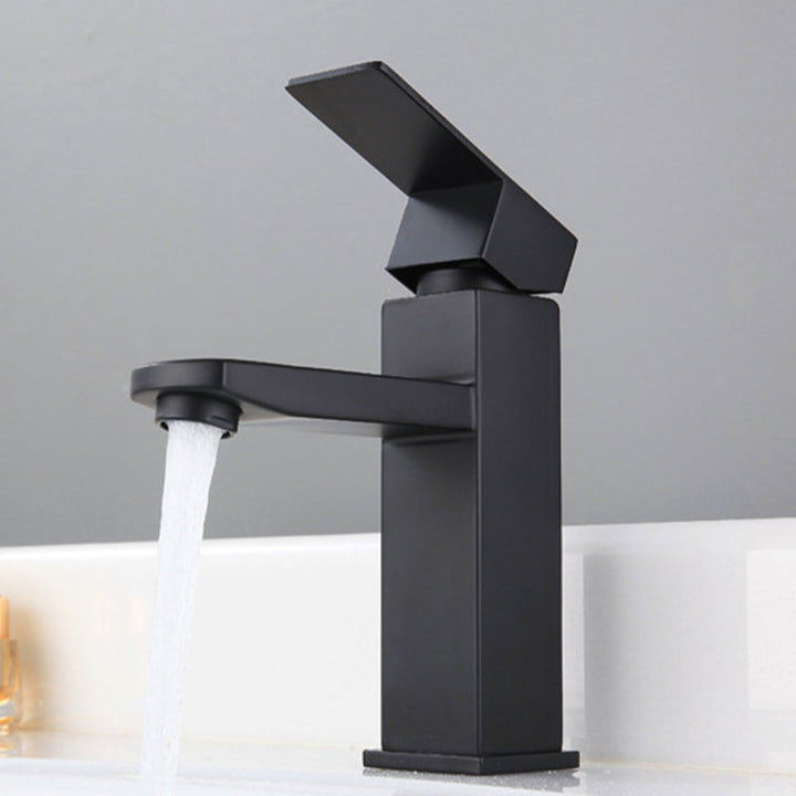 Lisslune | Modern sink faucet centerset bathroom sink faucet in black