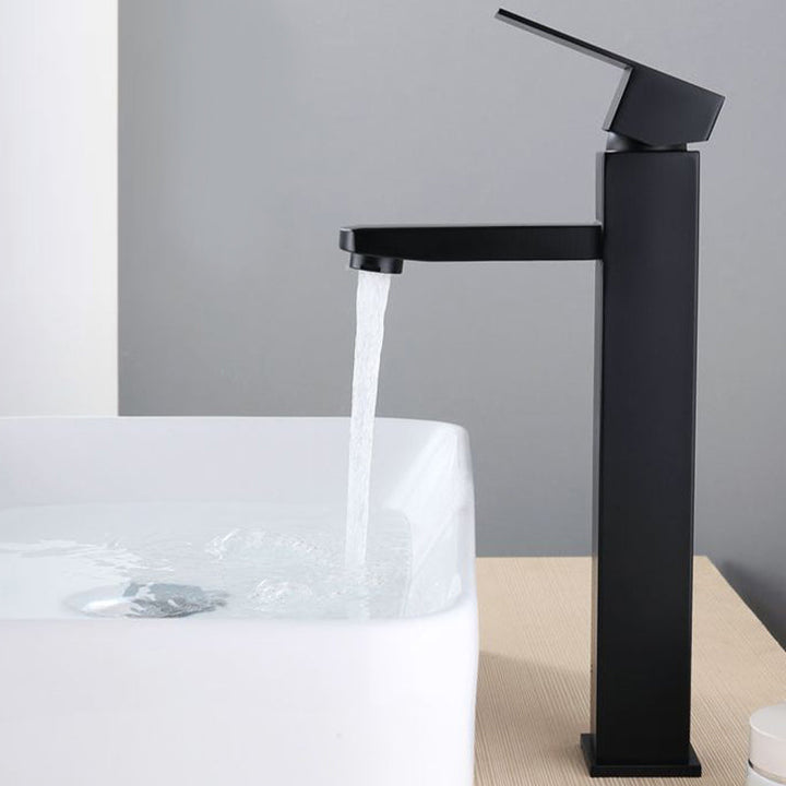 Lisslune | Modern sink faucet centerset bathroom sink faucet in black