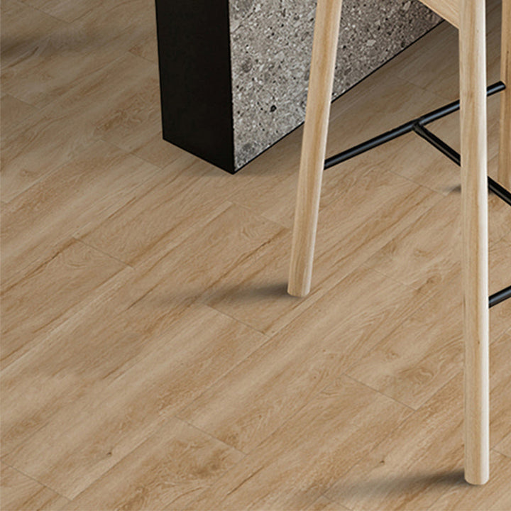 Lisslune | Classic Style Vinyl Flooring Self-Adhesive Vinyl Flooring with Wood Look