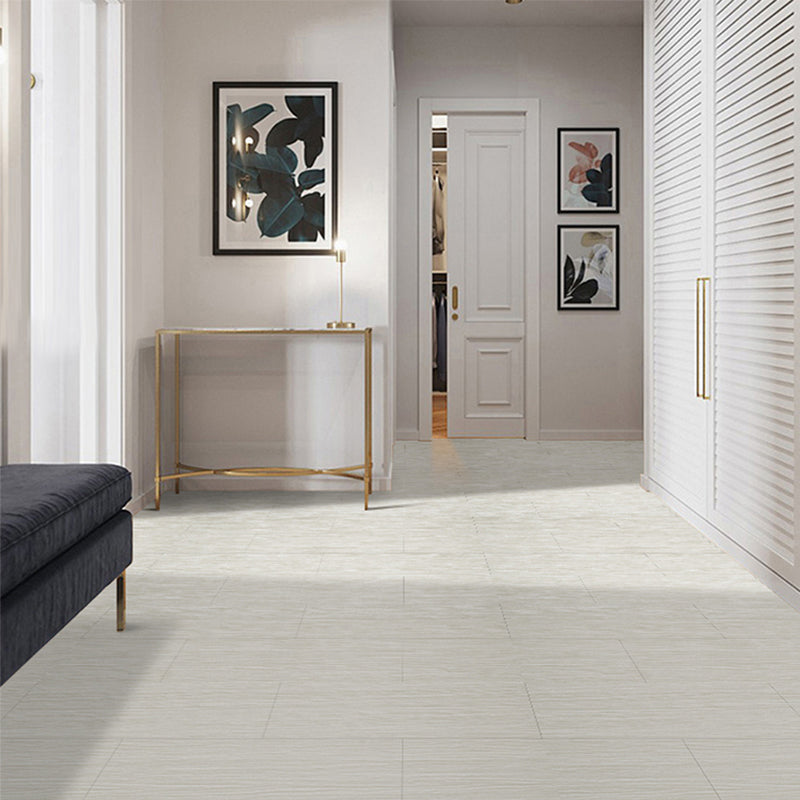 Lisslune | Classic Style Vinyl Flooring Self-Adhesive Vinyl Flooring with Wood Look