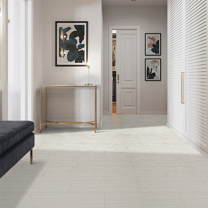 Lisslune | Classic Style Vinyl Flooring Self-Adhesive Vinyl Flooring with Wood Look