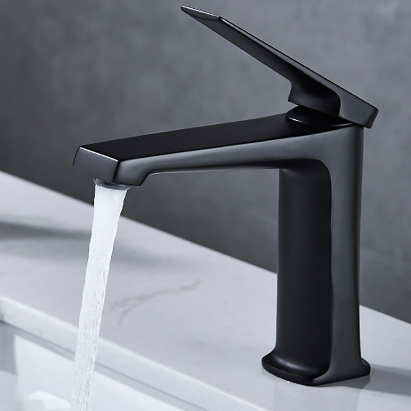 Lisslune | Modern centerset bathroom faucet Solid color copper faucet for the bathroom