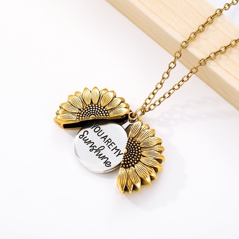 Lisslune | "You Are My Sunshine" Sunflower Necklace(Double-sided engraving)