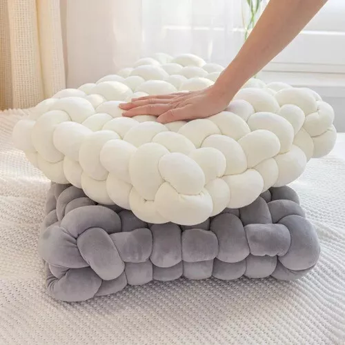Lisslune | Knot Pillow