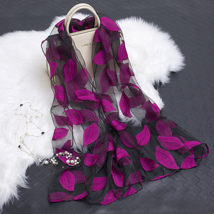 Lisslune | Silk scarf with cut flowers hollow motif