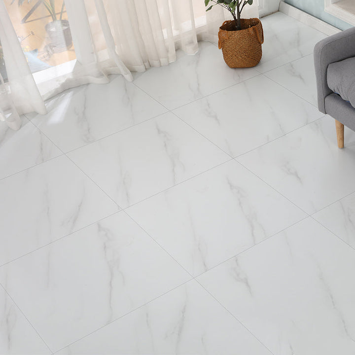 Lisslune | Peel and Stick PVC floor Low gloss PVC floor with stone look