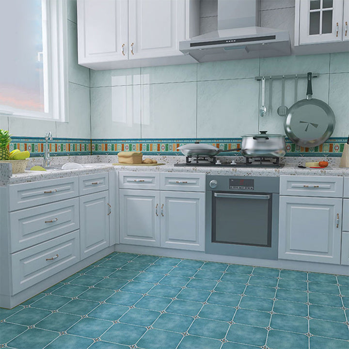 Lisslune | Peel and Stick PVC Floor Covering Matte Vinyl Flooring with Square Edge