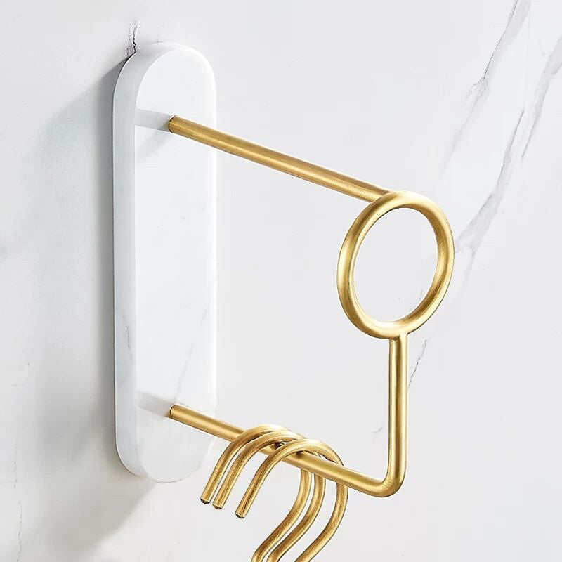 Lisslune | Modern bathroom accessories as a single piece or as a set in marble and metal