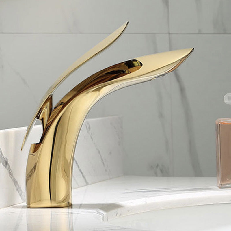 Lisslune | Brass 1-Hole Basin Faucet Lever Handle Sink Faucet Round Modern Faucet for Bathroom